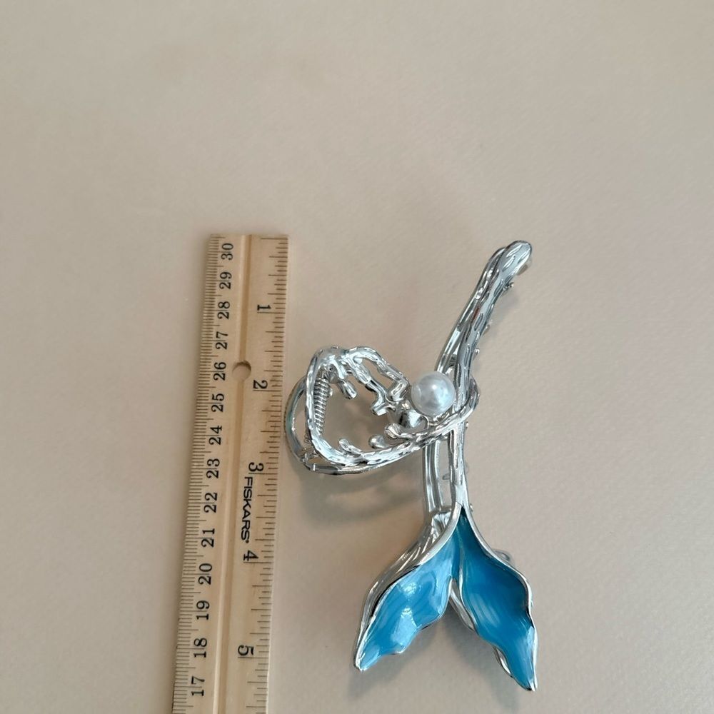 Fish Hair Clip K20 - Picture 3 of 4